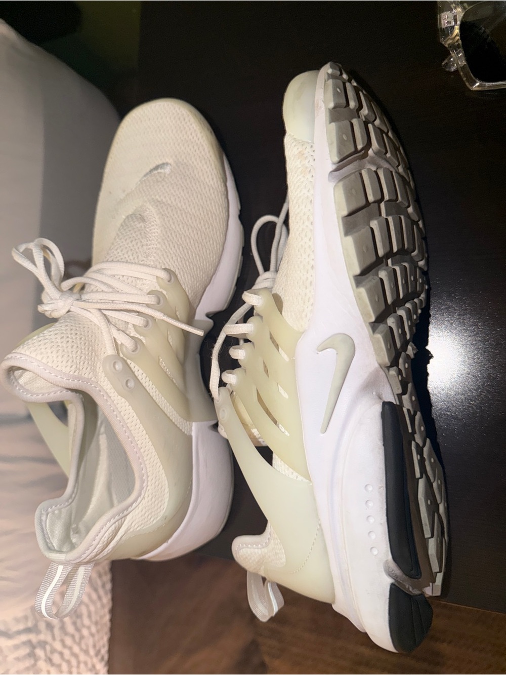Nike Air Presto Shoes Mens 10 White Mesh Running
Sneakers CT3550-100